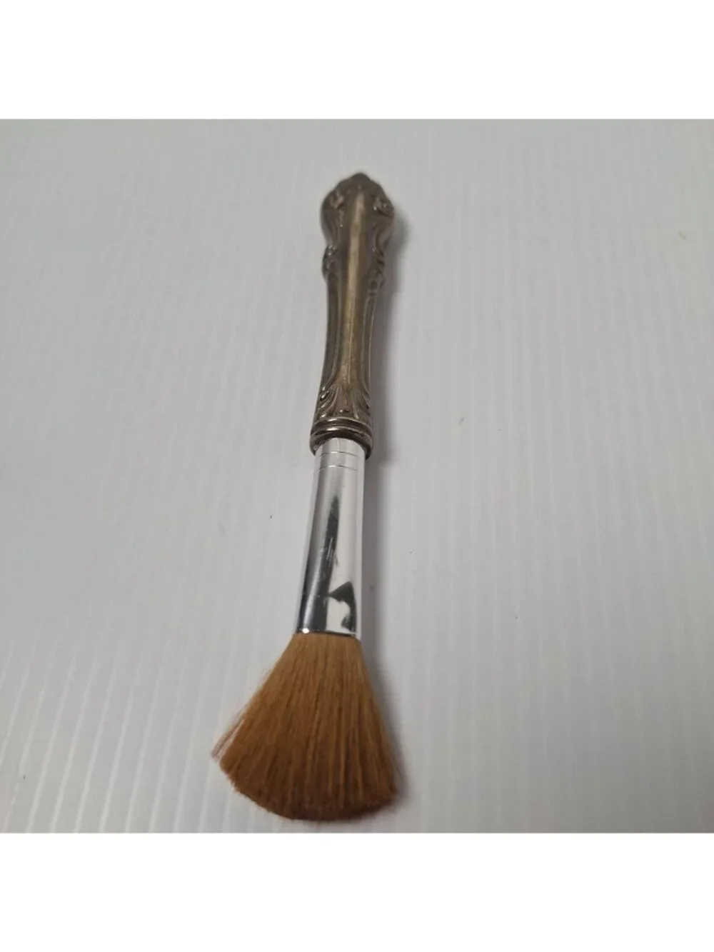 ANTIQUE VICTORIAN VANITY SILVER PLATED MAKEUP/POWDER BRUSH ORNATE HANDLE